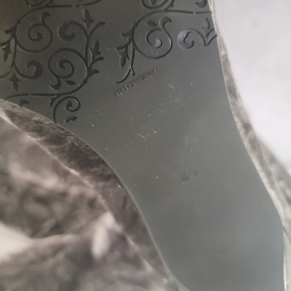 Brenda Zaro, Grey Crushed Velvet Suede, OTK Boot, Size 40 (81/2-9) - Picture 3 of 6